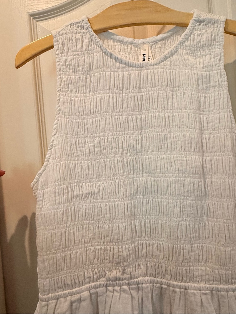 ☁️☁️Pact Organic Cotton Coastal Double Gauze Smocked Dress size M☁️☁️ - Picture 2 of 9